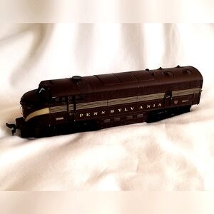 Vintage Pennsylvania RR HO Scale Model Train - Locomotive - AHM Tempo